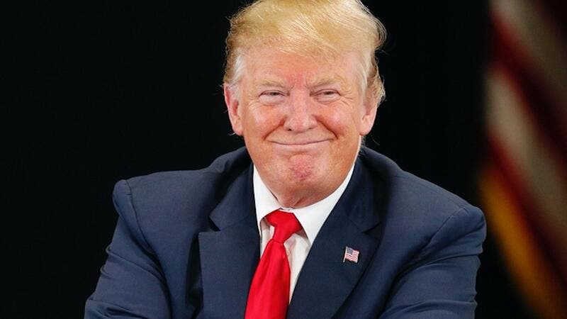 ترامب يعلن عن قراره " المزلزل"